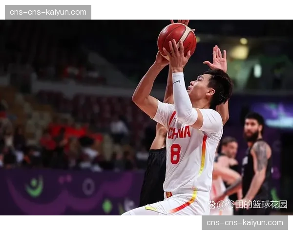 半决赛G1现场：赵睿时隔三年重返广东主场，赛前收获致敬视频与球迷掌声